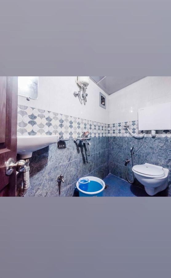 مومباي Awesome Dormitory Male Only المظهر الخارجي الصورة