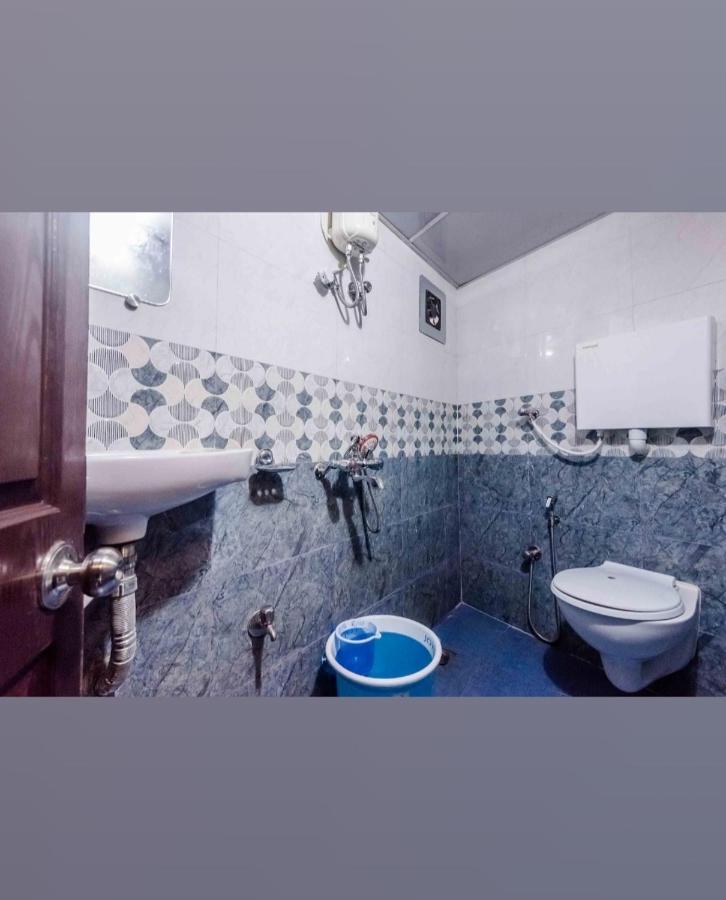 مومباي Awesome Dormitory Male Only المظهر الخارجي الصورة